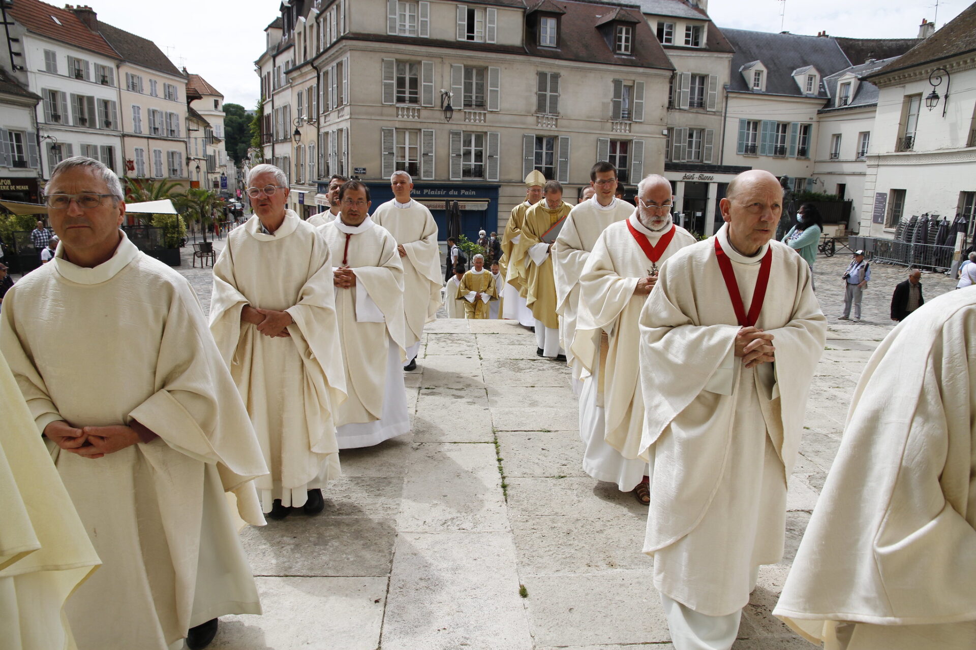 Ordinations sacerdotales 2022 : François-Olivier, Grégoire et Vianney