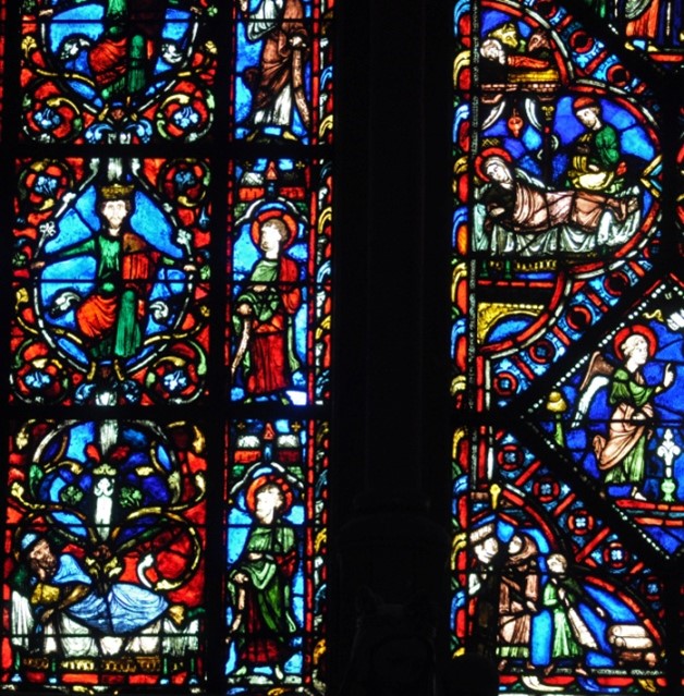 Cathédrale Saint Pierre de BEAUVAIS Chapelle Notre Dame, juste dans l’axe du chœur. Vitraux de l’arbre de Jessé et de l’enfance du Christ 