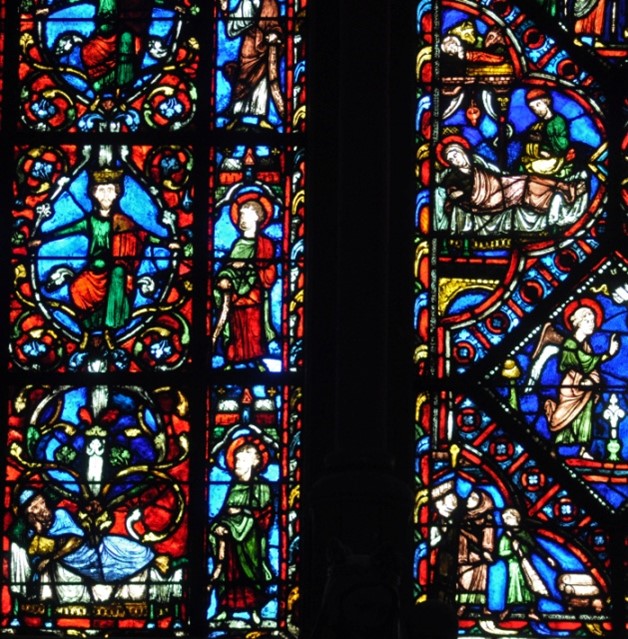 Cathédrale Saint Pierre de BEAUVAIS Chapelle Notre Dame, juste dans l’axe du chœur. Vitraux de l’arbre de Jessé et de l’enfance du Christ