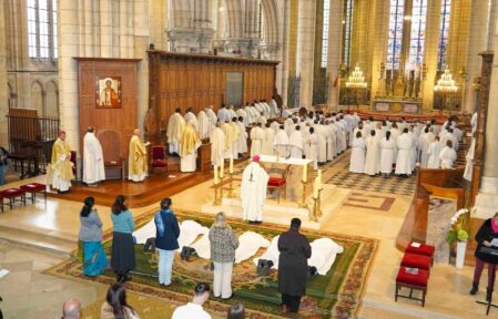 Dimanche 6 octobre : célébration de l’ordination des six diacres permanents